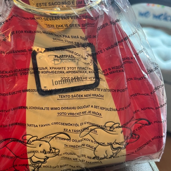 Dumbo circus tent loungefly and stuffed dumbo - Picture 2 of 5